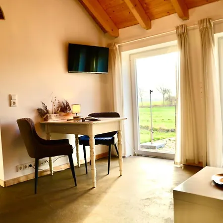 Apartment Sömmerland, Exklusive 4-sterne-fewo Von 2024, Sonnenterrasse, 150 M Zur Nordsee, Eigener Zugang Neuharlingersiel